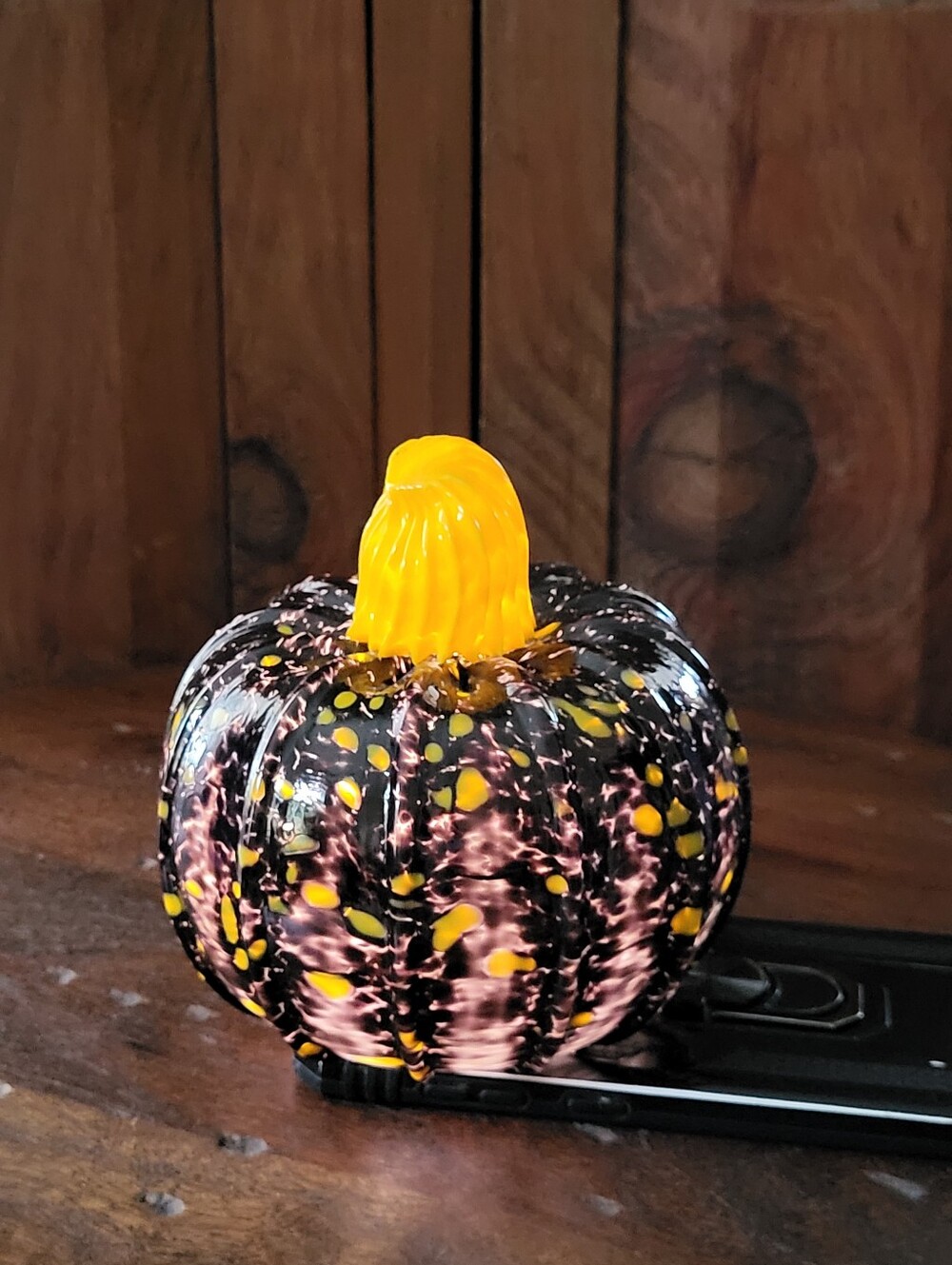 Glowy Glass Pumpkin - Picture 14 of 14